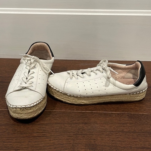 Vince Camuto White Women’s Flat Espadrilles Size 7 - Picture 1 of 8